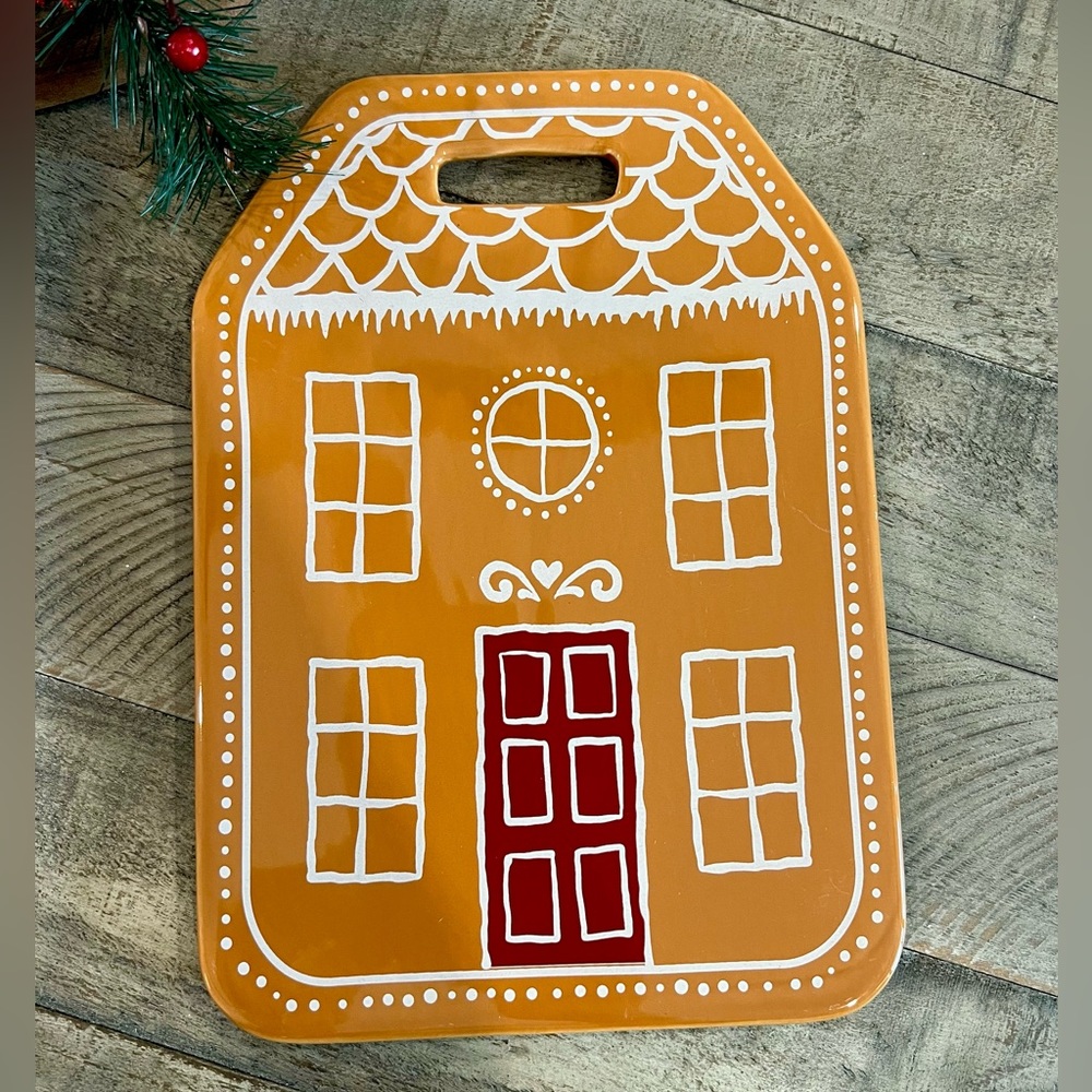 Target 🎯  Gingerbread House Ceramic Serving Board Tray